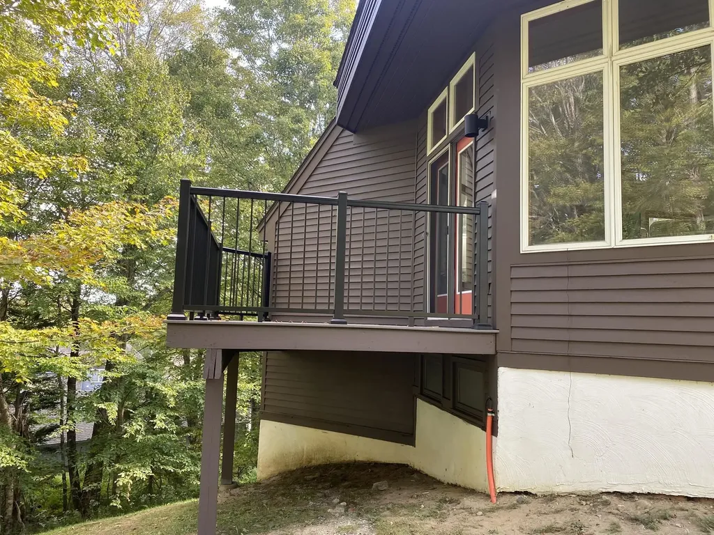 11 Dutchman Lane Wilmington VT 05363