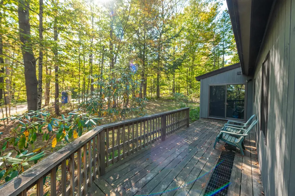 49 West Road Wilmington VT 05363