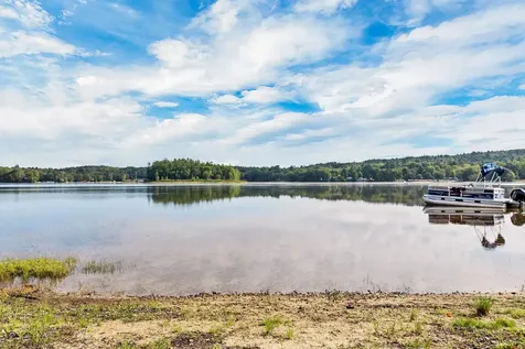 32 Andrews Road Tilton NH 03276