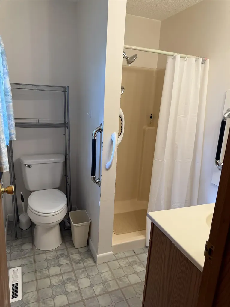 82 Sunset Drive Colchester VT 05446