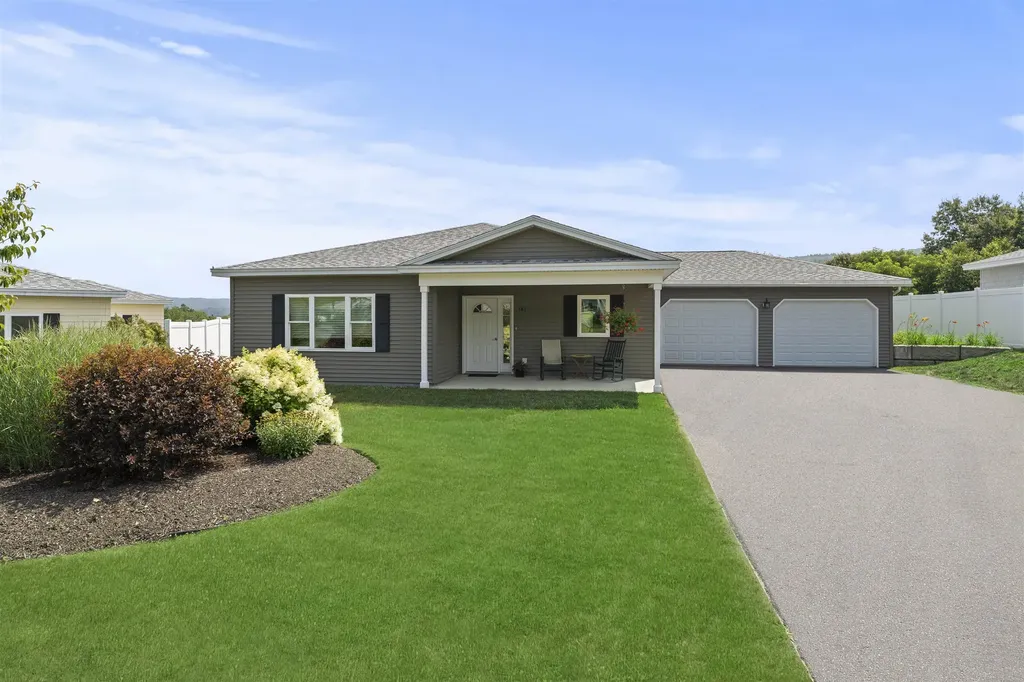 161 Buttonwood Drive Brattleboro VT 05301