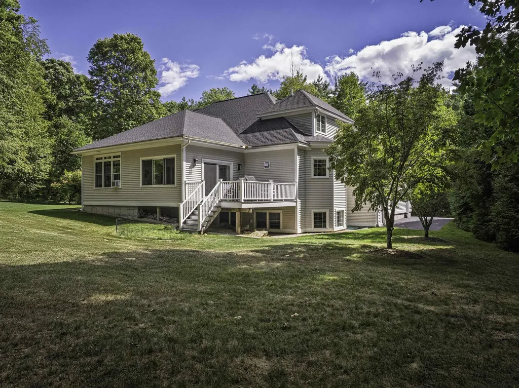 45 Boxwood Lane Dover NH 03820