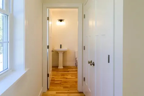 31 Eden Lane Portsmouth NH 03801