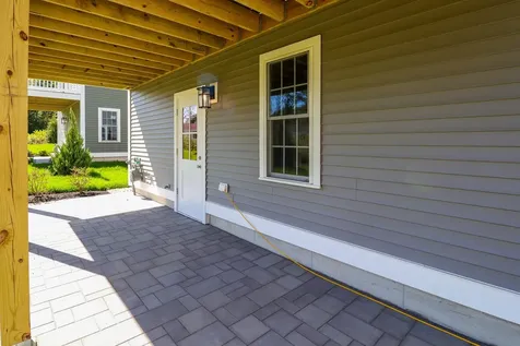 31 Eden Lane Portsmouth NH 03801