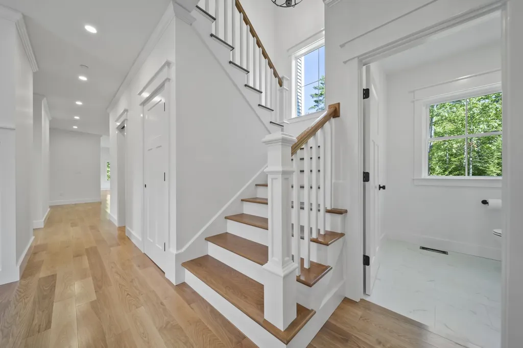 29 Westover Lane Bow NH 03304