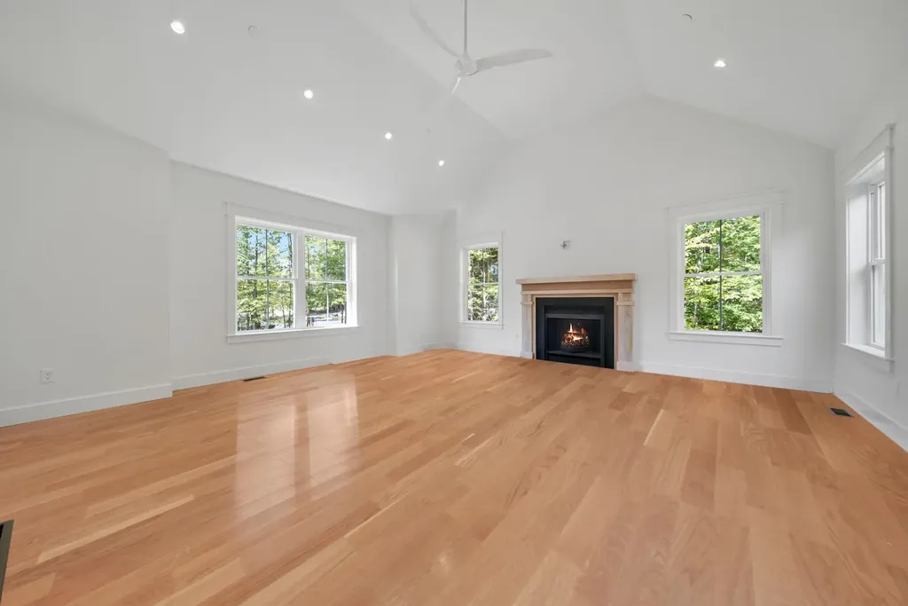 29 Westover Lane Bow NH 03304