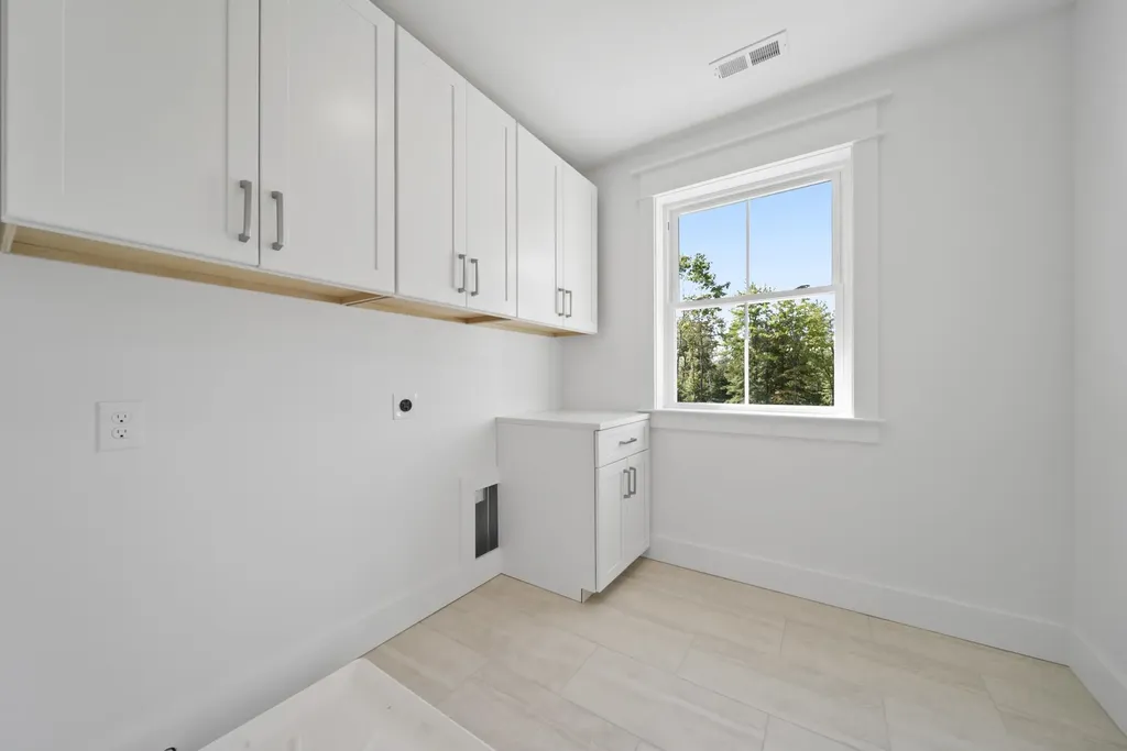 29 Westover Lane Bow NH 03304