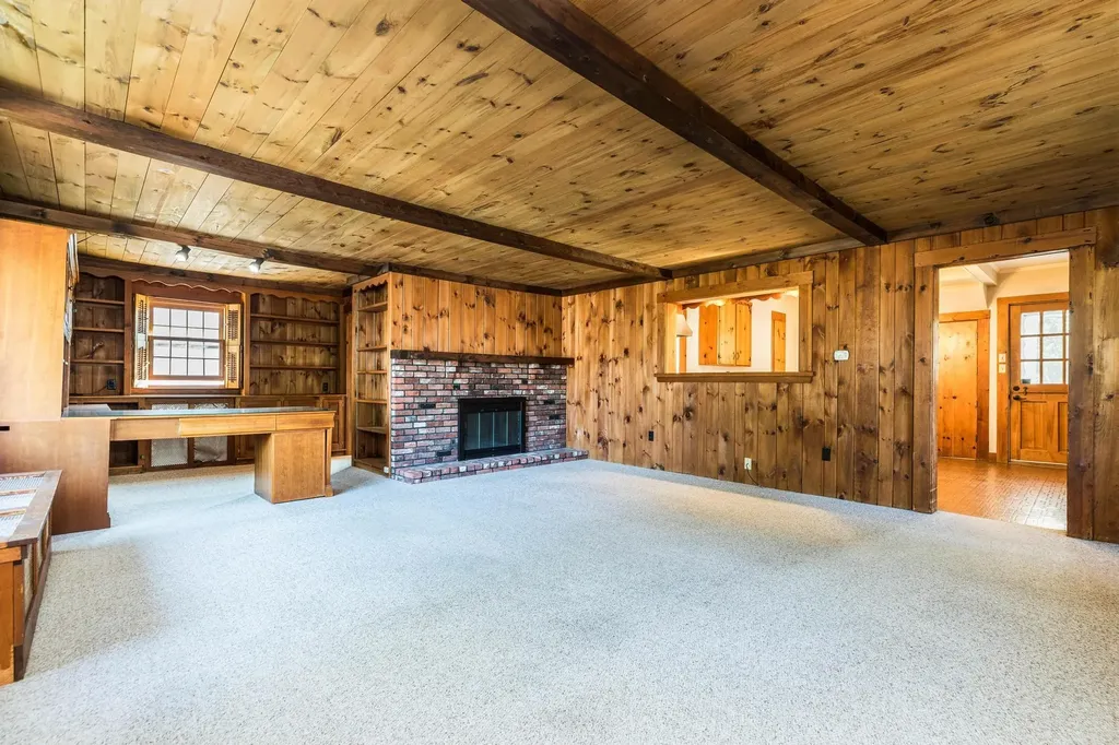 97 Middle Road Portsmouth NH 03801