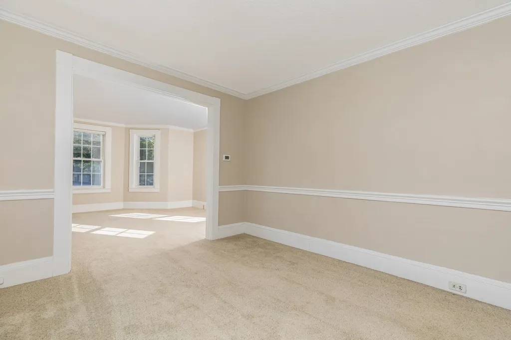 97 Middle Road Portsmouth NH 03801