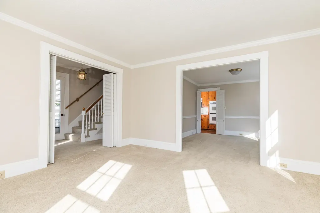 97 Middle Road Portsmouth NH 03801