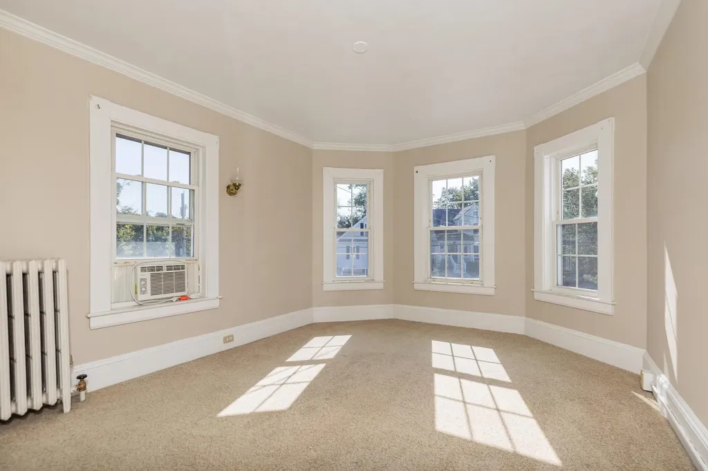 97 Middle Road Portsmouth NH 03801