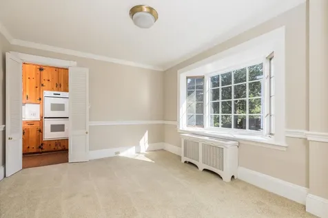 97 Middle Road Portsmouth NH 03801