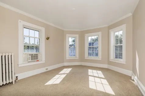 97 Middle Road Portsmouth NH 03801