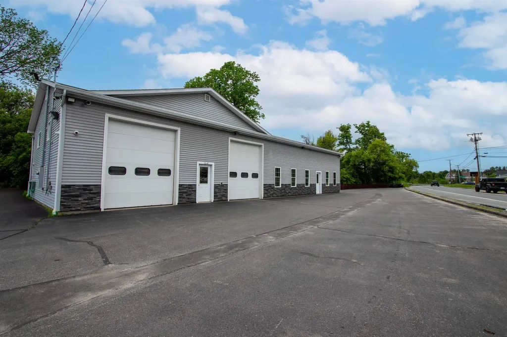 1049 Memorial Drive St. Johnsbury VT 05819