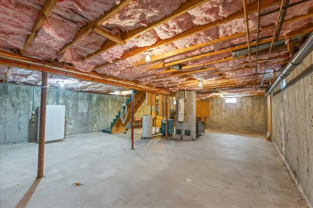 196 Whitcomb Road Swanzey NH 03446