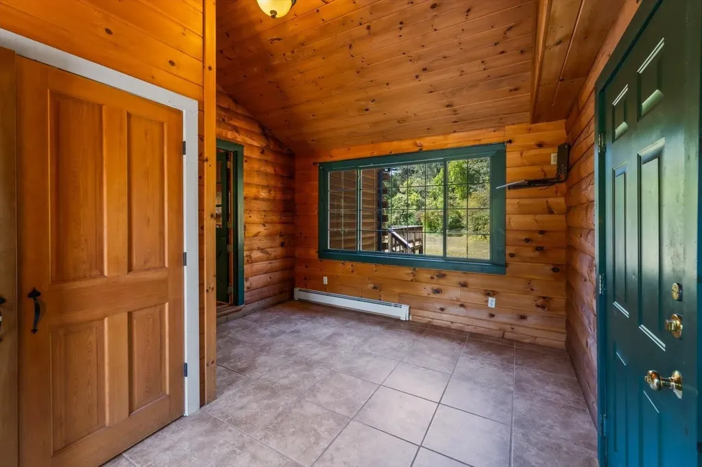 196 Whitcomb Road Swanzey NH 03446