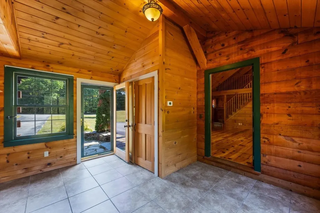 196 Whitcomb Road Swanzey NH 03446