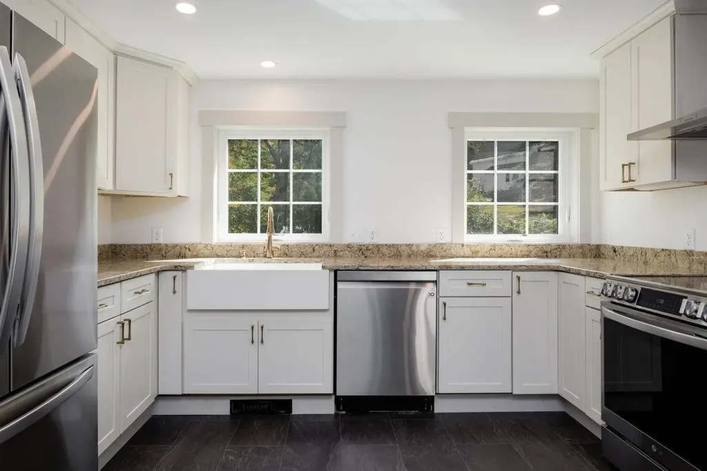 55 Water Street Bradford NH 03221