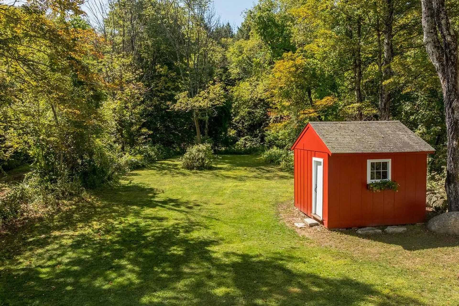 55 Water Street Bradford NH 03221