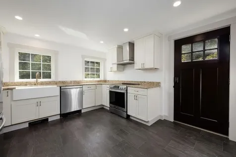 55 Water Street Bradford NH 03221