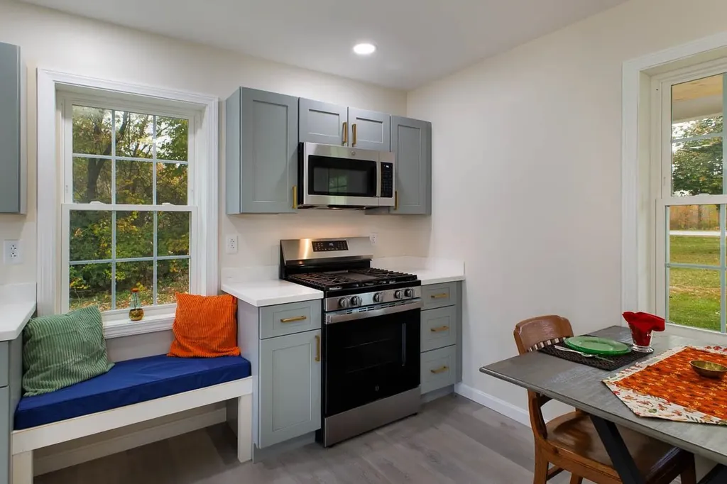 51 Pearl Street Grand Isle VT 05458