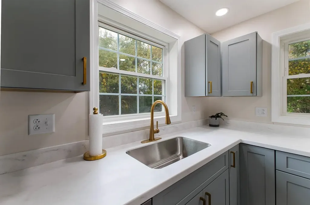 51 Pearl Street Grand Isle VT 05458