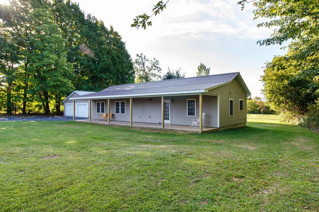 51 Pearl Street Grand Isle VT 05458