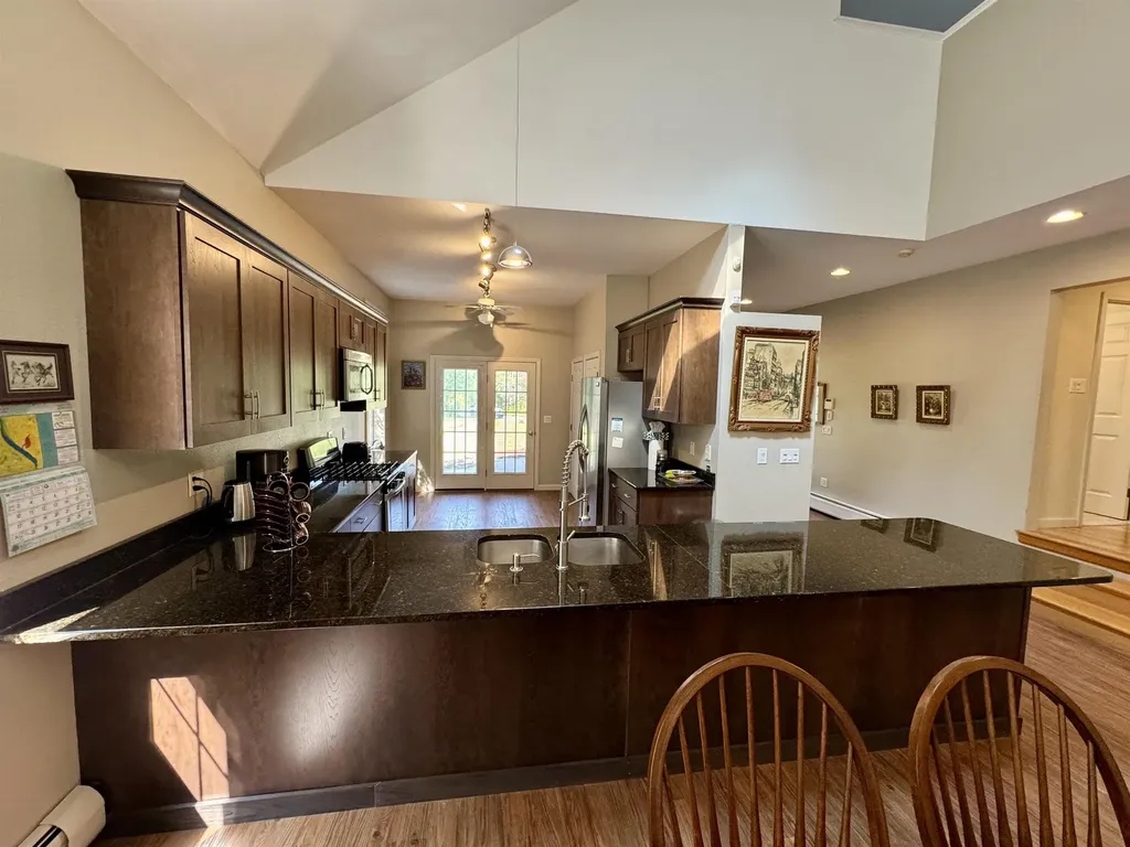 20 Cherry Lane Newport City VT 05855