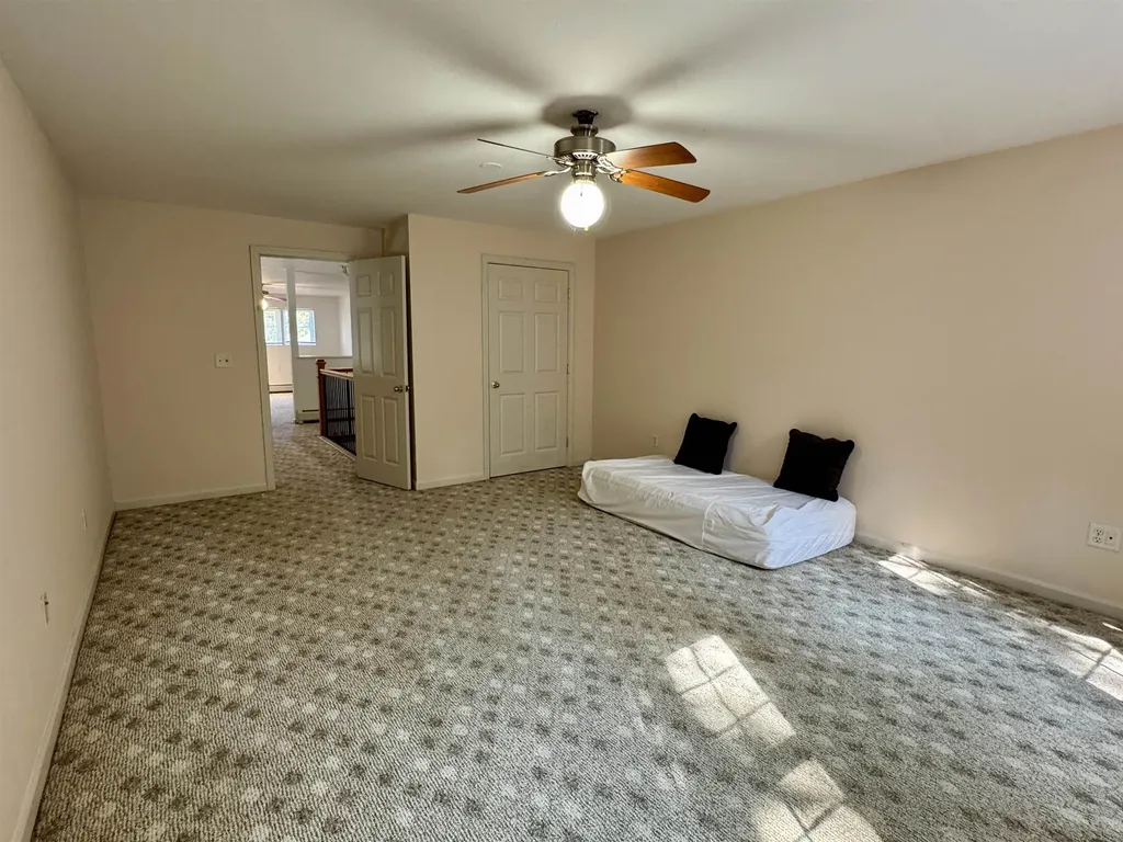 20 Cherry Lane Newport City VT 05855