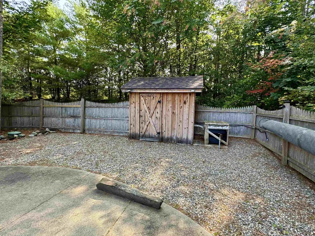 20 Cherry Lane Newport City VT 05855