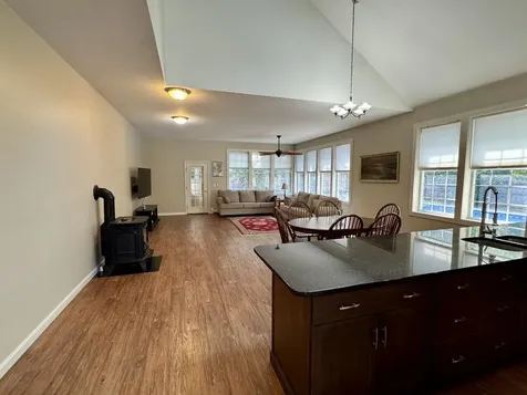 20 Cherry Lane Newport City VT 05855