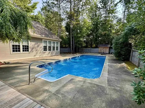 20 Cherry Lane Newport City VT 05855