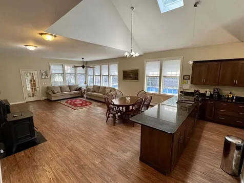 20 Cherry Lane Newport City VT 05855