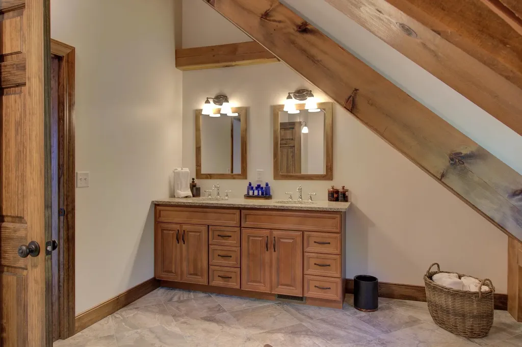 124 East Shore North Grand Isle VT 05458