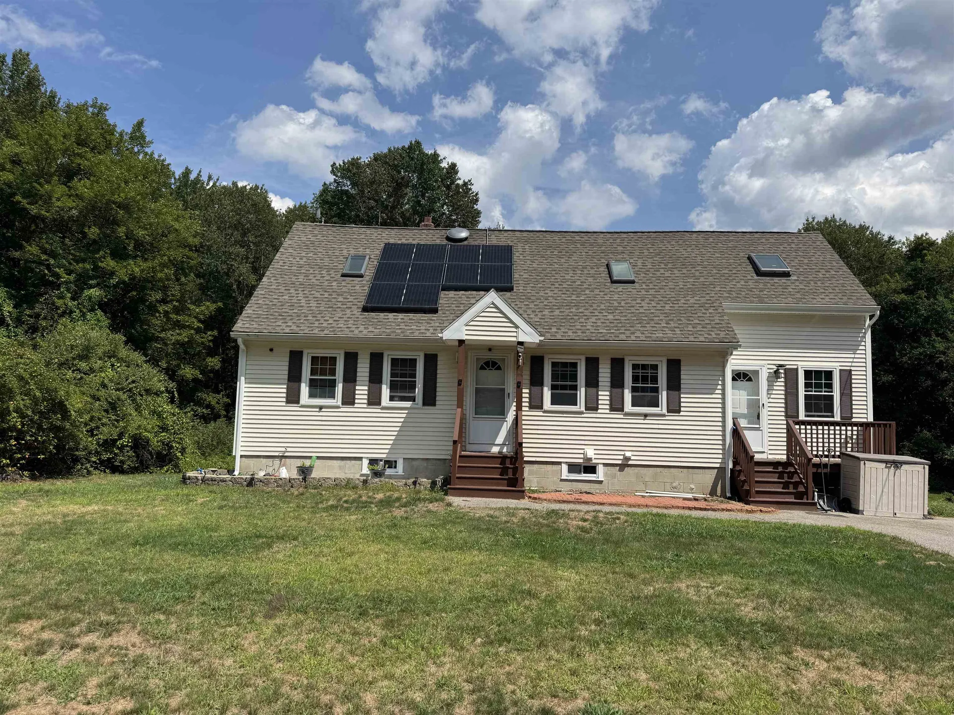 8 Heritage Road Pelham NH 03076