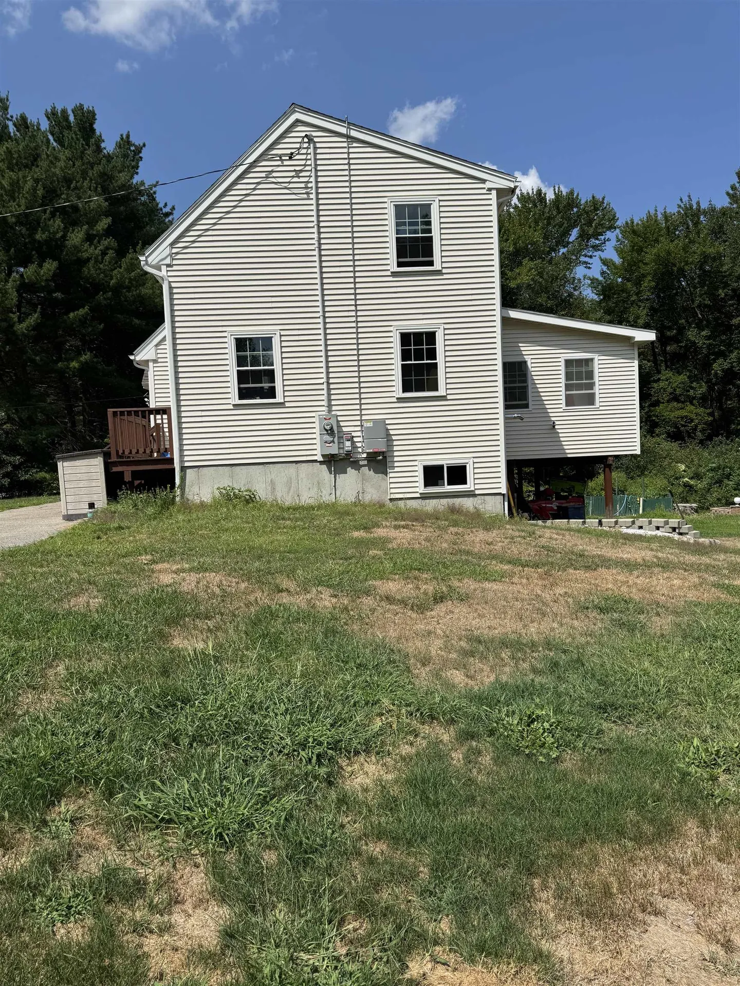 8 Heritage Road Pelham NH 03076