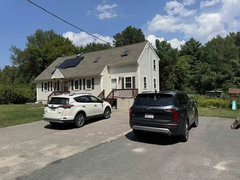 8 Heritage Road Pelham NH 03076