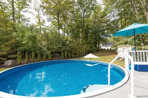 105 Brentwood Road Exeter NH 03833