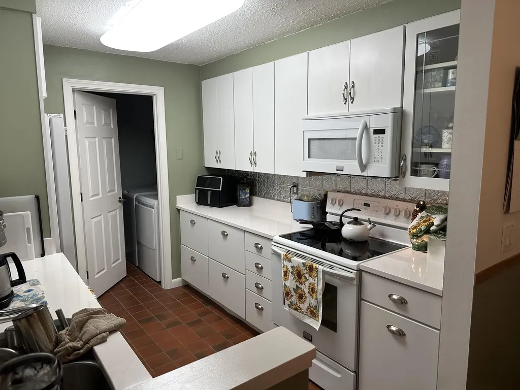 29 Windsor Court Keene NH 03431