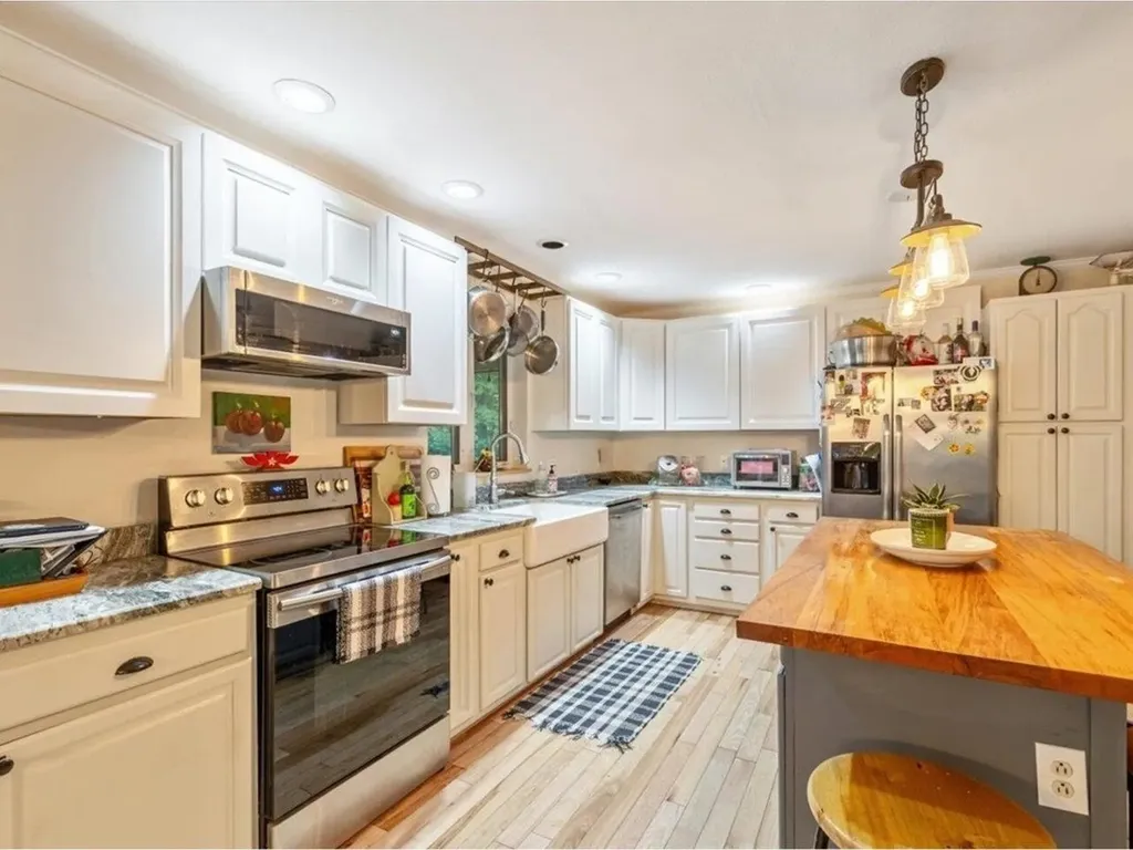 53 Kirker Drive Georgia VT 05478