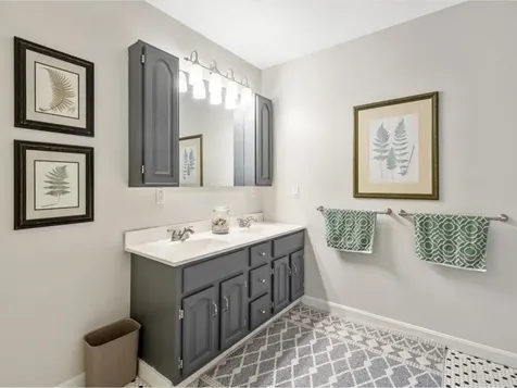 53 Kirker Drive Georgia VT 05478