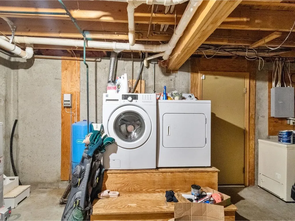 27 Oak Hill Lane Westford VT 05494