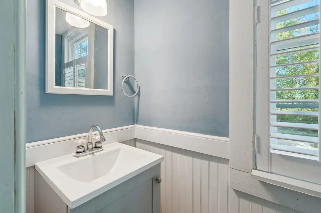 295 Andover Road New London NH 03257