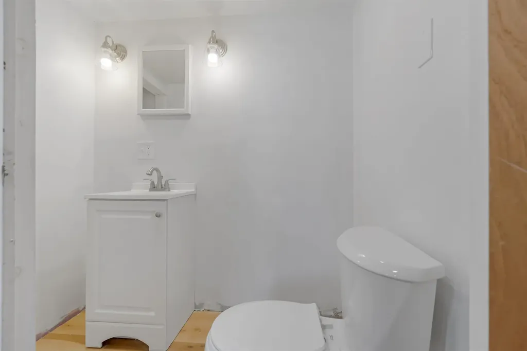 93 Old Dover Point Road Dover NH 03820