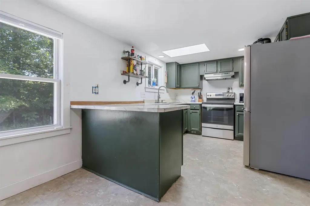 93 Old Dover Point Road Dover NH 03820