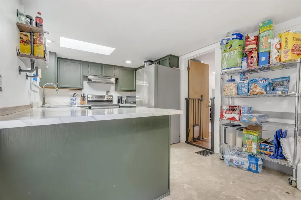 93 Old Dover Point Road Dover NH 03820