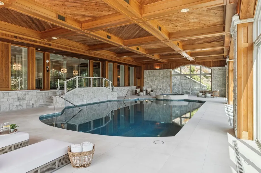 189 Upper Springs Road Stowe VT 05672