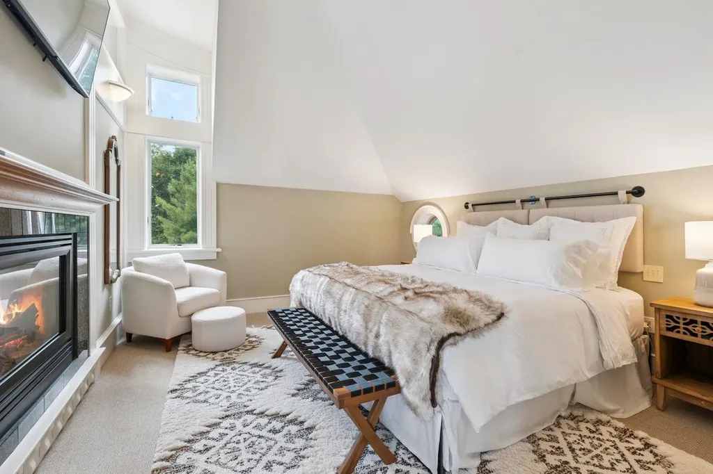 189 Upper Springs Road Stowe VT 05672