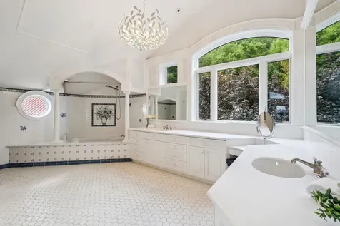 189 Upper Springs Road Stowe VT 05672