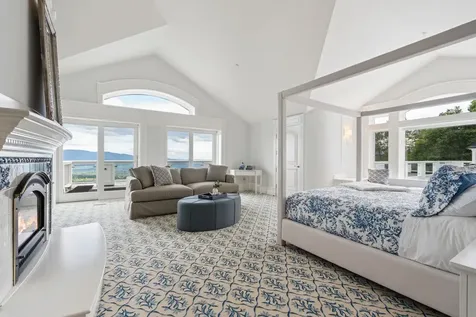 189 Upper Springs Road Stowe VT 05672